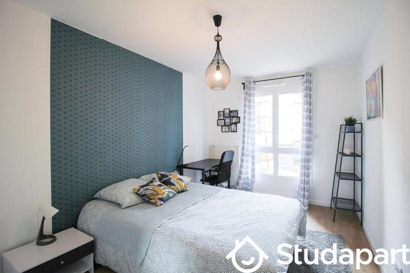 Chambre - 13 m² - 1 pièce