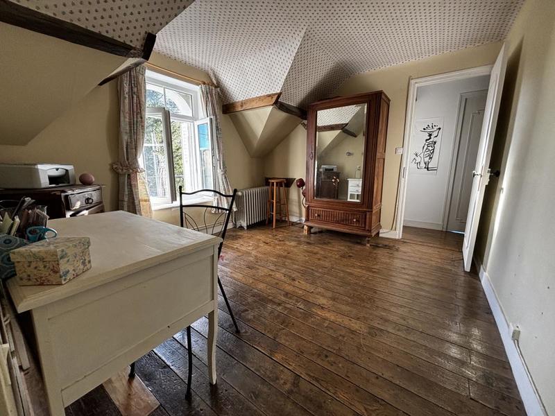 Maison - 140 m² - 7 pièces