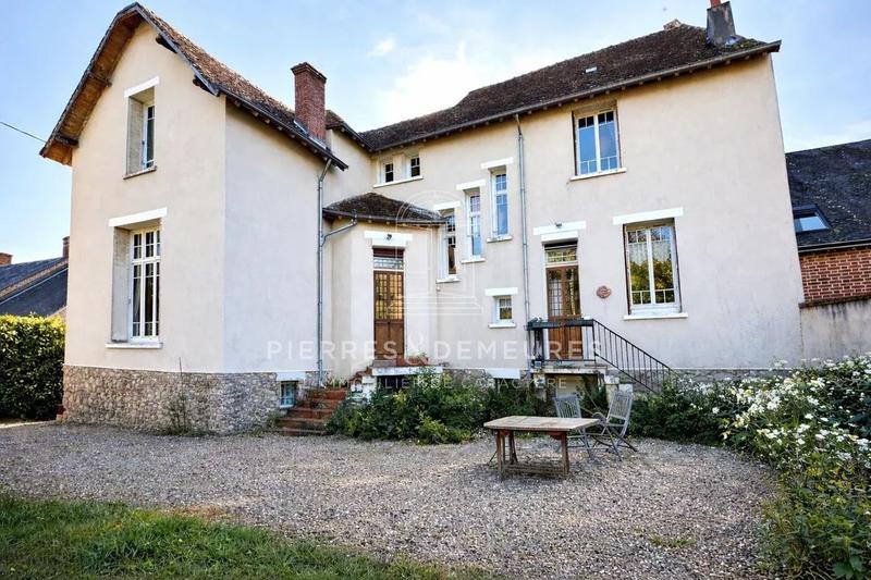 Maison de village - 231 m² - 7 pièces