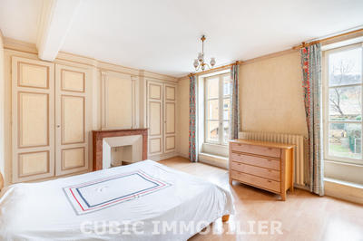Maison - 150 m² - 4 pièces