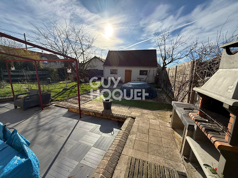 Maison - 104 m² - 4 pièces