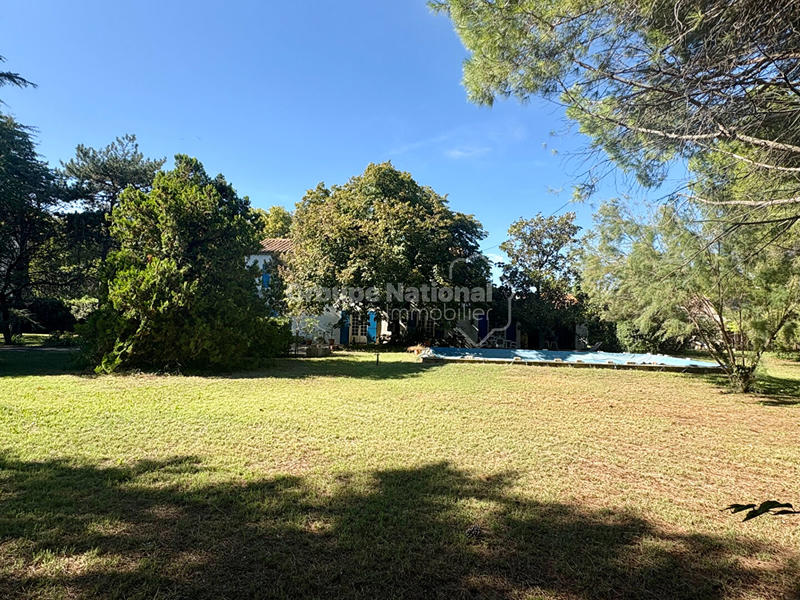 Mas - 171 m² - 9 pièces