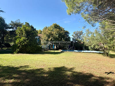 Mas - 171 m² - 9 pièces