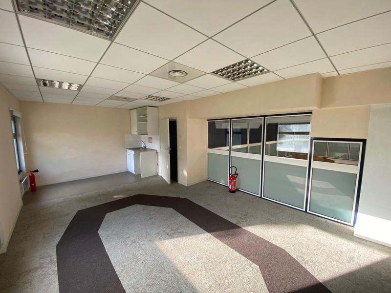 Local commercial - 221 m²