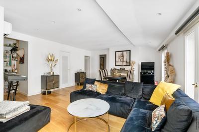 Appartement - 81 m² - 3 pièces