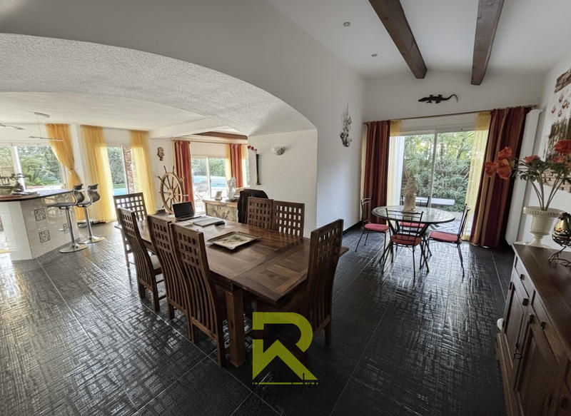 Villa - 195 m² - 5 pièces