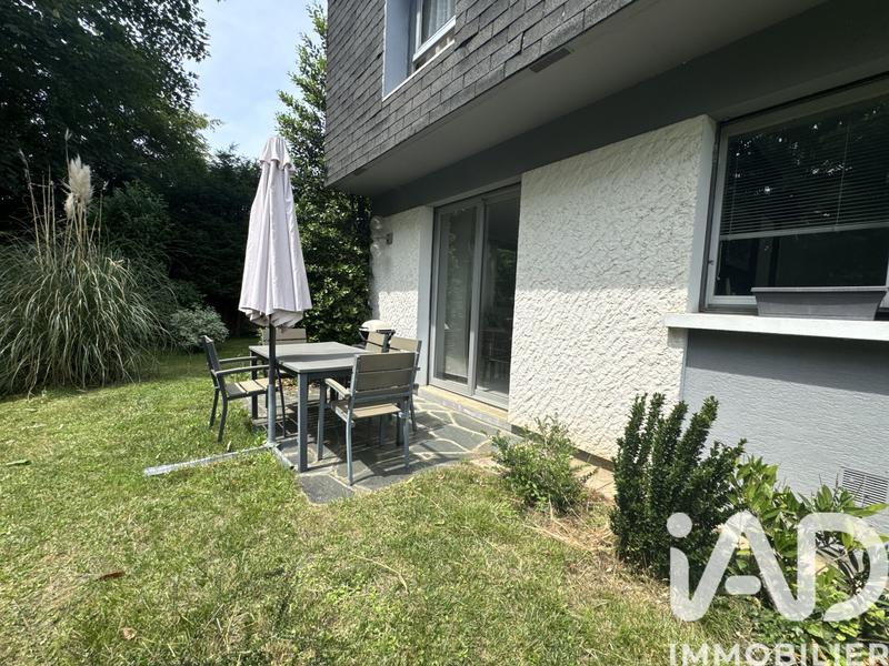 Maison - 245 m² - 9 pièces
