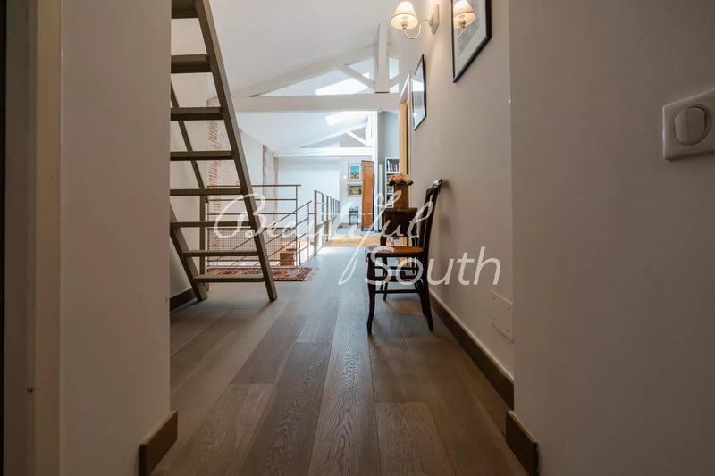 Mas - 262 m² - 6 pièces