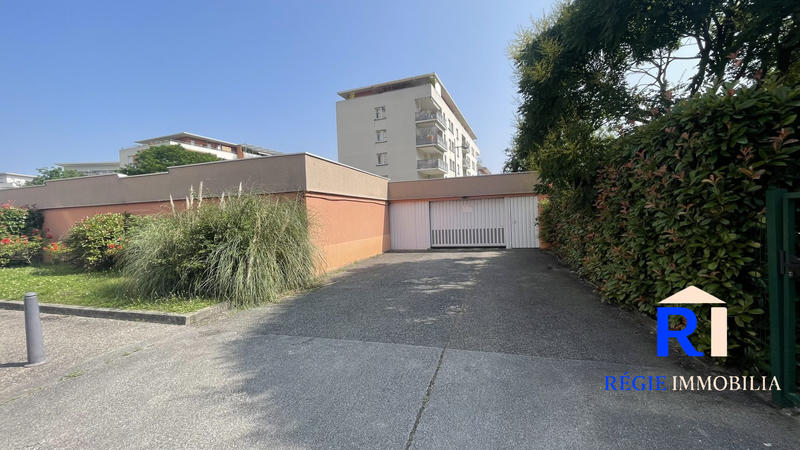 Parking / Garage - 17 m²