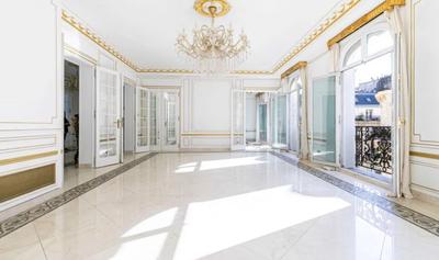 Appartement - 261 m² - 5 pièces