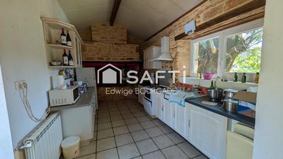 Maison - 230 m² - 4 pièces