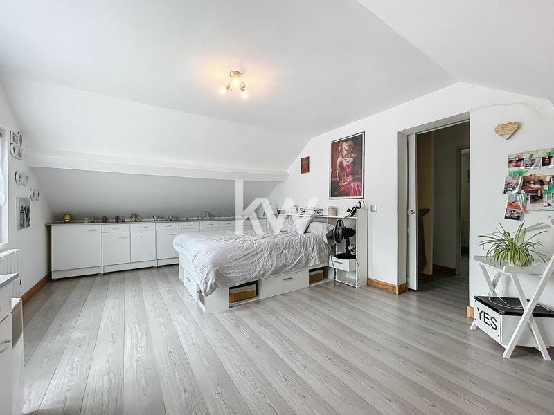 Maison traditionnelle - 127 m² - 6 pièces