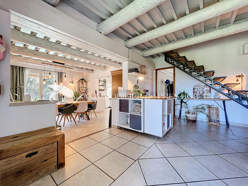 Villa - 146 m² - 6 pièces