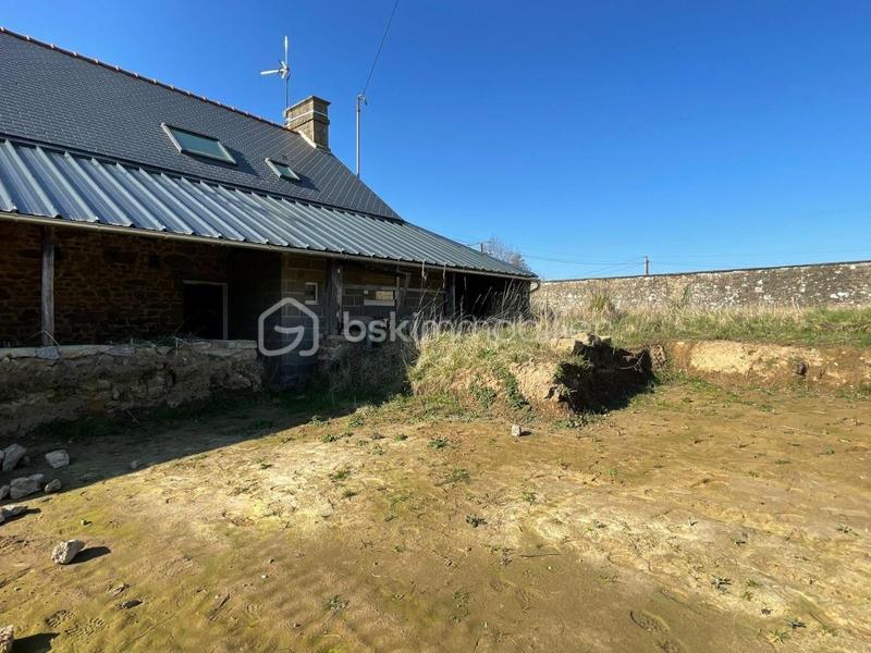 Maison en pierre - 81 m² - 5 pièces