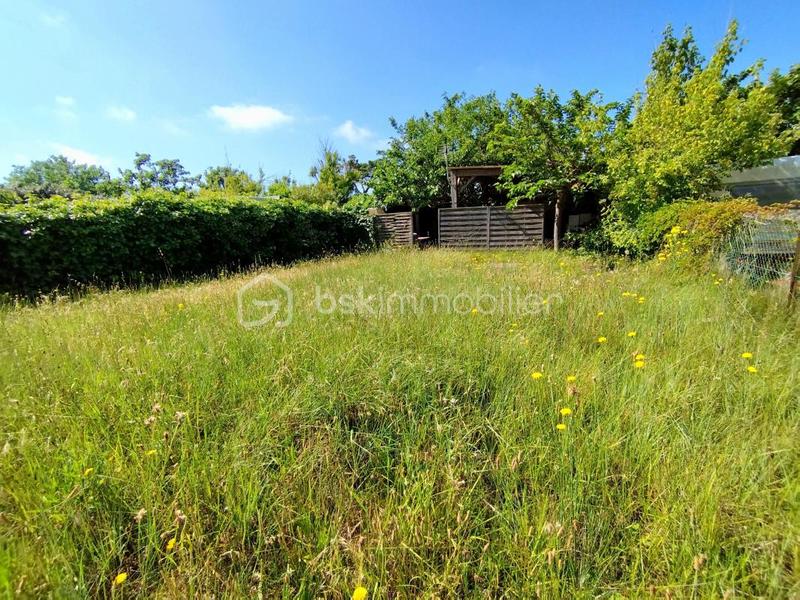 Terrain de loisirs - 335 m²