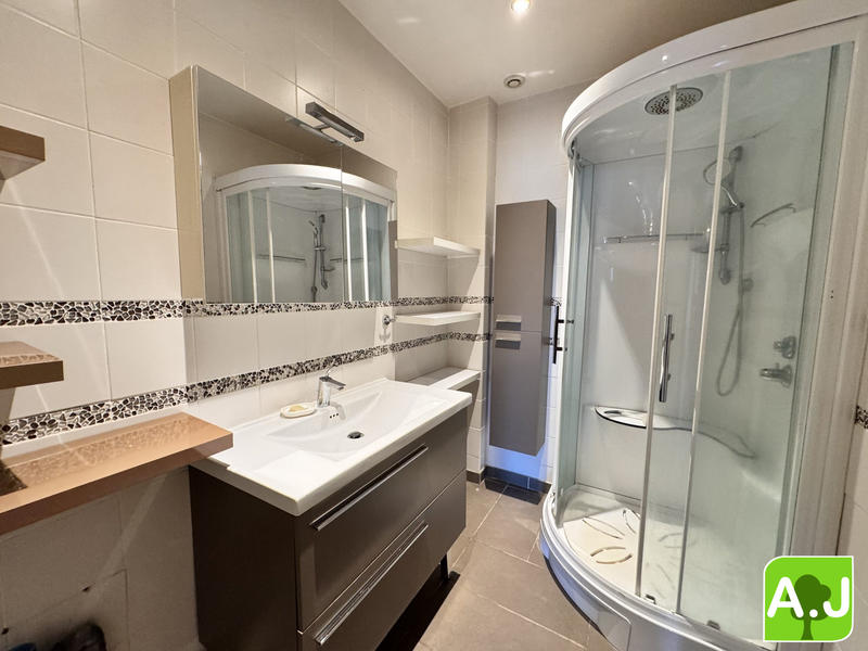 Maison - 97 m² - 4 pièces