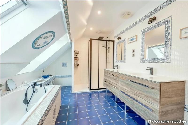 Maison - 196 m² - 7 pièces