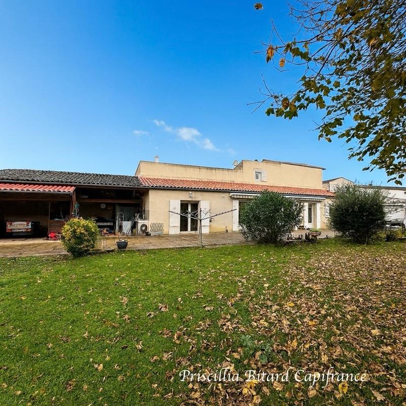 Maison - 148 m² - 8 pièces