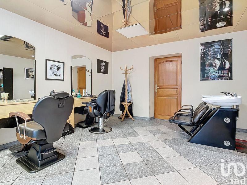 Local commercial - 147 m²