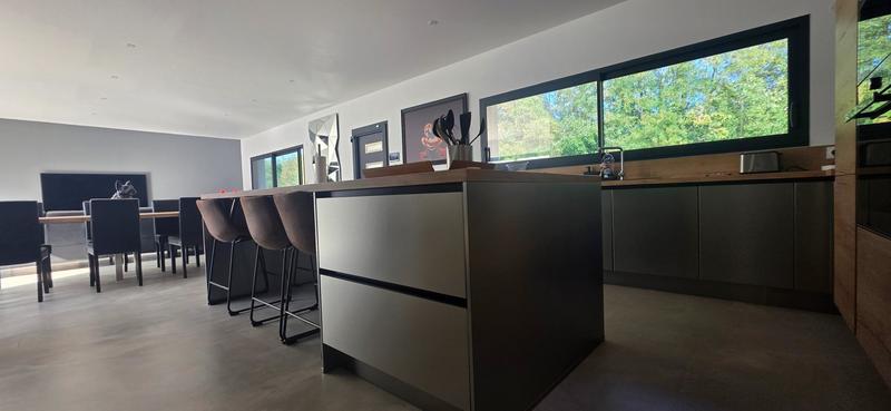 Maison - 146 m² - 6 pièces