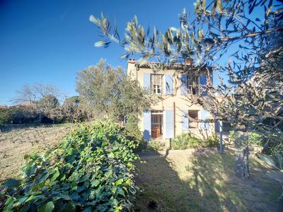 Maison traditionnelle - 100 m² - 5 pièces