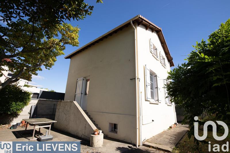 Maison - 92 m² - 6 pièces
