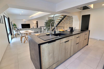 Maison - 185 m² - 6 pièces