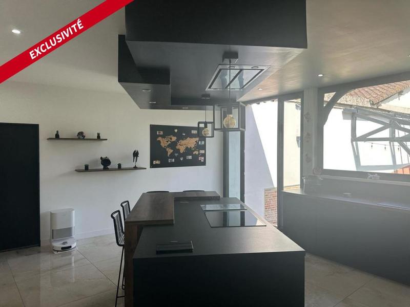 Maison - 230 m² - 3 pièces