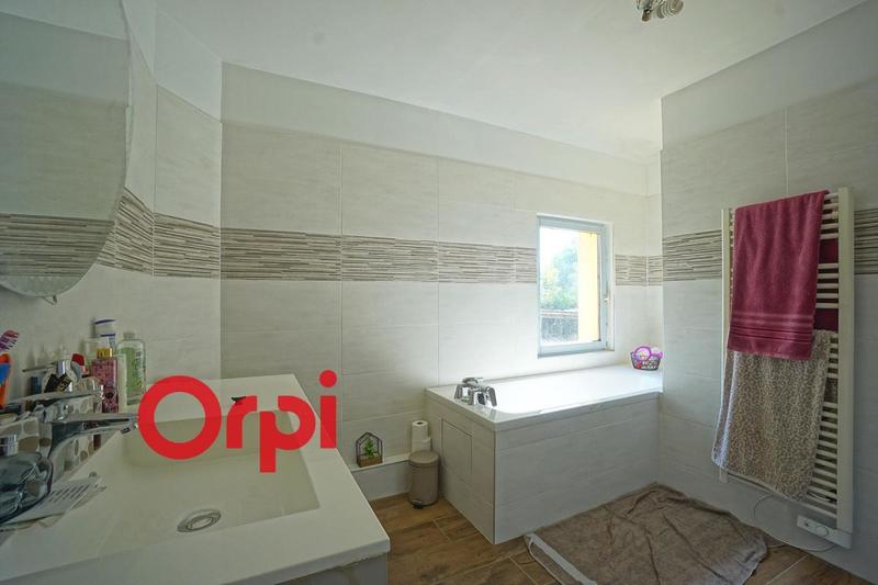 Maison - 185 m² - 6 pièces