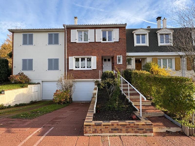 Maison - 114 m² - 6 pièces