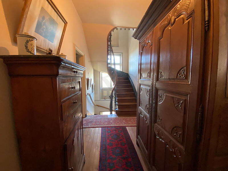 Maison - 220 m² - 9 pièces