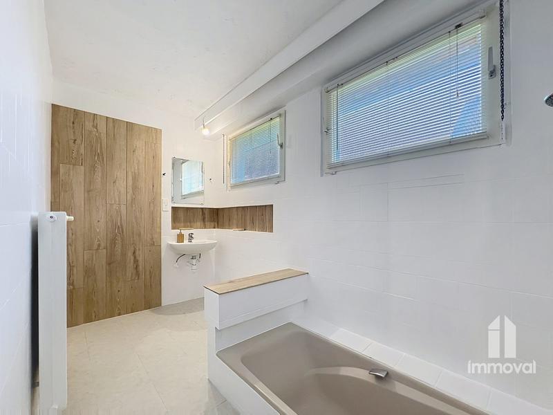 Maison - 180 m² - 5 pièces