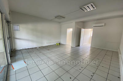 Local commercial - 63 m²