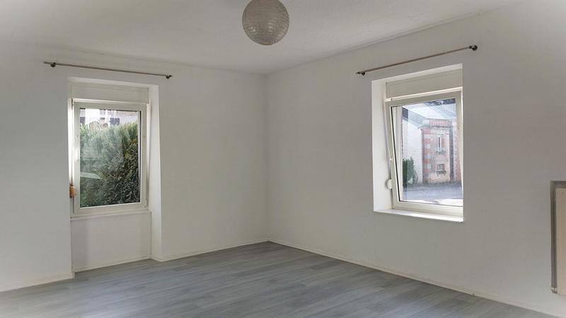 Maison - 252 m² - 8 pièces