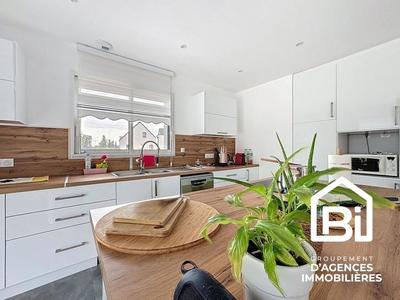 Maison - 150 m² - 5 pièces