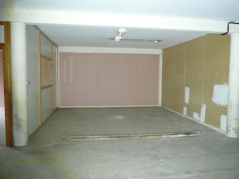 Local commercial - 199 m² - 2 pièces