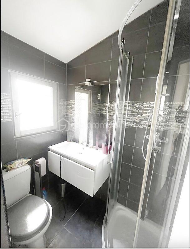 Villa - 90 m² - 4 pièces