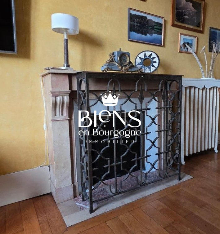 Maison ancienne - 200 m² - 9 pièces