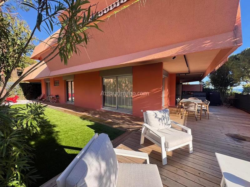 Appartement - 90 m² - 4 pièces