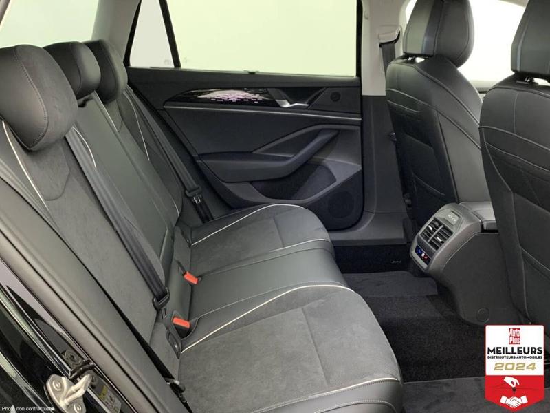 Volkswagen Passat 1.5 eTSI Opf 150 Dsg7 Elegance