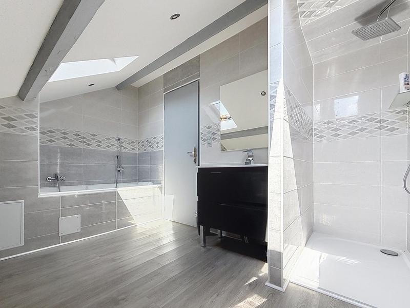 Appartement - 60 m² - 2 pièces