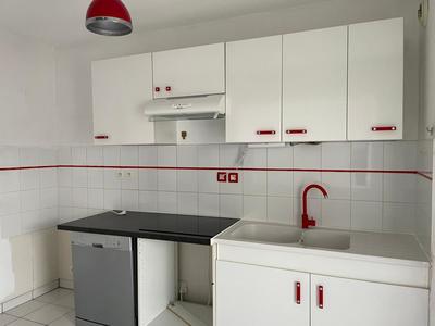 Appartement - 75 m² - 3 pièces