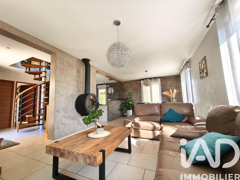 Maison de maîtres - 161 m² - 7 pièces