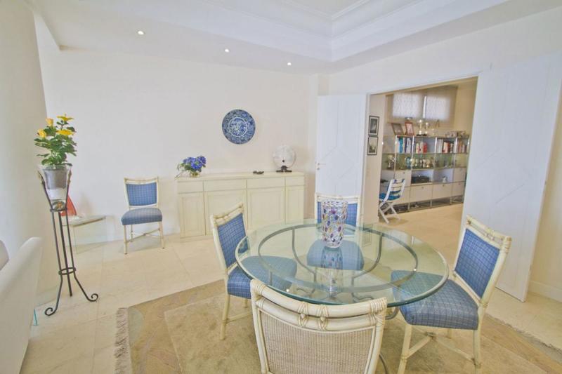 Appartement - 100 m² - 3 pièces