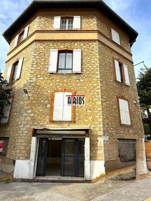 Local d'activité / Entrepôt - 420 m²