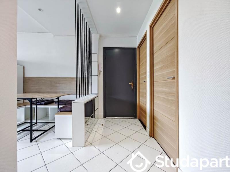 Chambre - 13 m² - 1 pièce