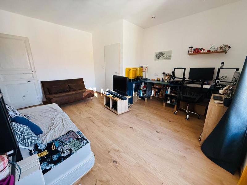 Maison - 182 m² - 7 pièces