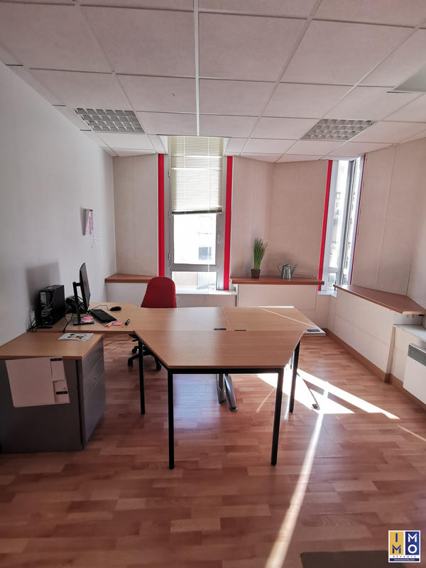 Bureau - 171 m²