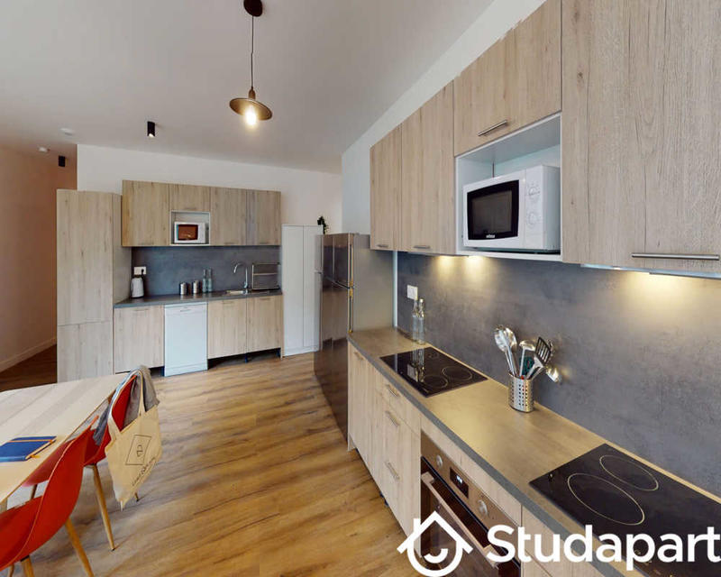 Chambre - 280 m² - 1 pièce