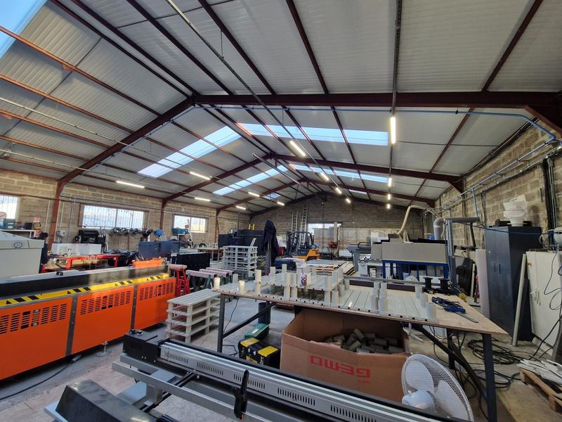 Local d'activités - 570 m²